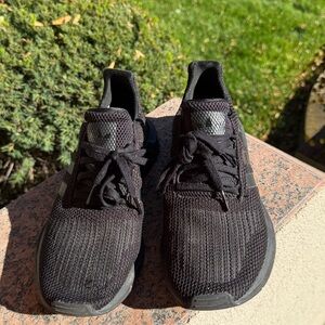 Men's Adidas Black knit Athletic Shoes, 9